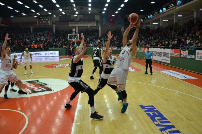 Beşiktaş Banvit’i Geçti
