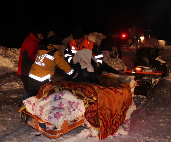 Afad Ekipleri Hamile Kadın İçin Seferber Oldu