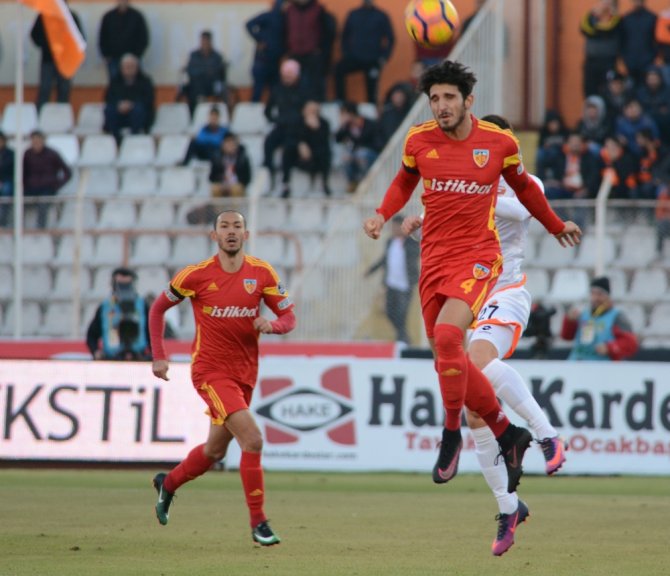 Adanaspor Nefes Aldı