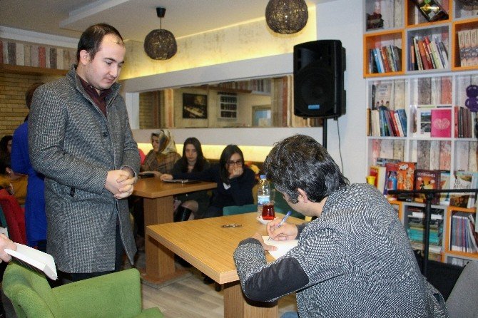 Gümüşhane Vali Yardımcısı Ve Yazar Şenol Turan’a İmza Günü Düzenlendi