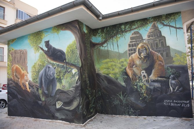 Trafolar Sanat Eserine Dönüştü