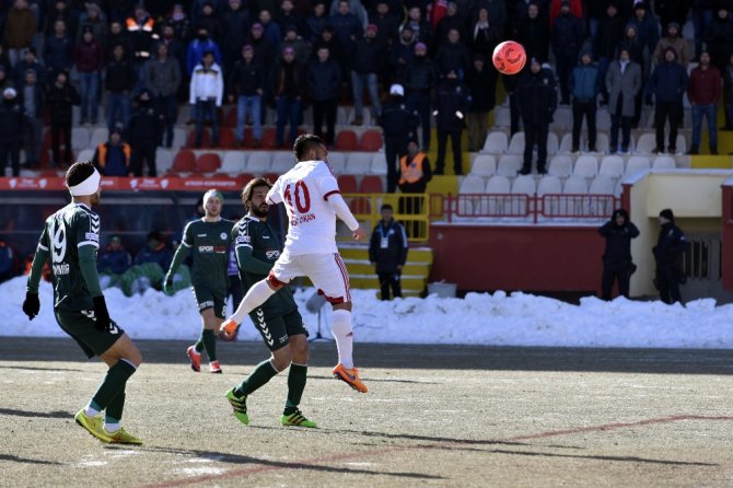 Konyaspor Son Dakikada 3 Puandan Oldu