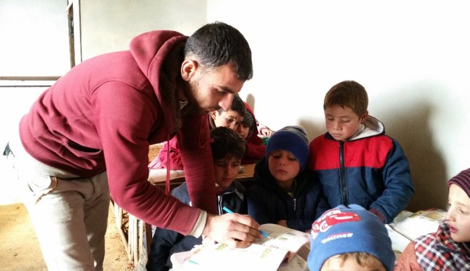 Savaşın Gölgesinde Eğitim-öğretim