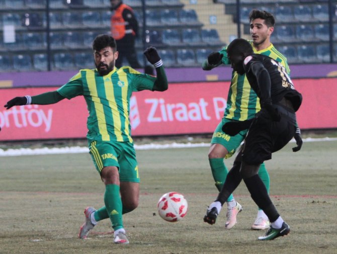 İlk Yarıda Tek Gol Var