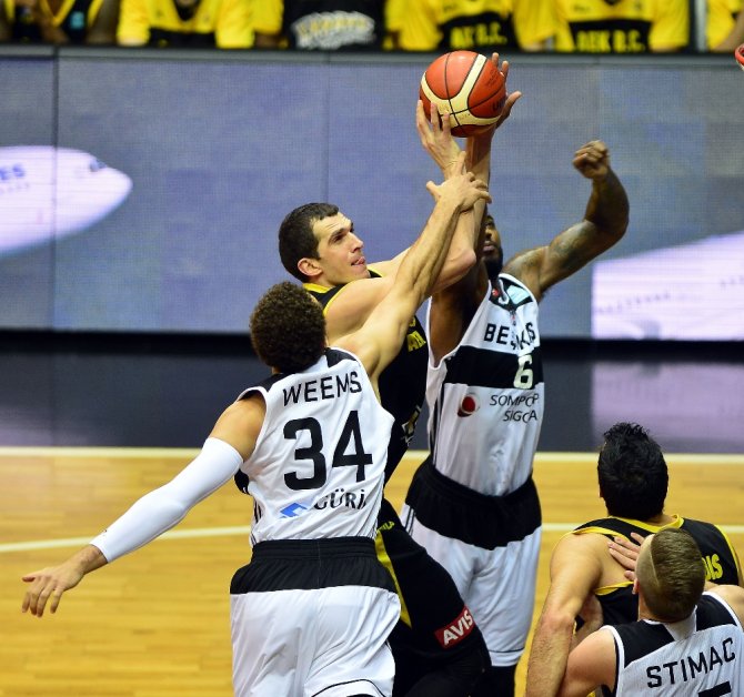 Beşiktaş Sahasında Kazandı