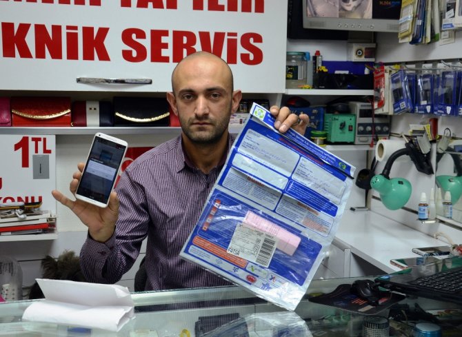 Çaldığı Telefonu Kargoyla Geri Gönderdi