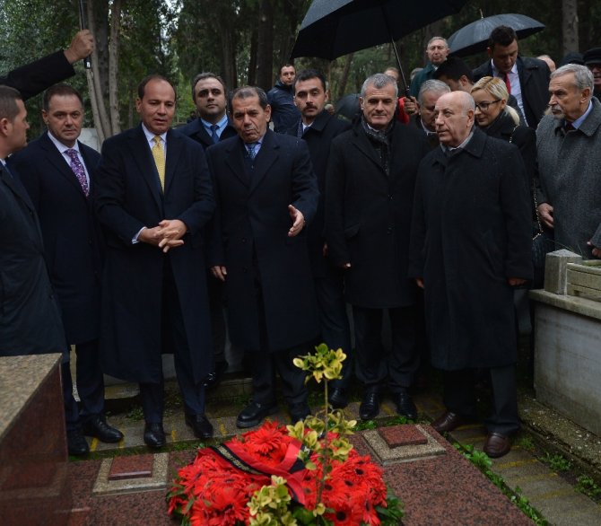 Arnavutluk Cumhurbaşkanı’ndan Anlamlı Ziyaret