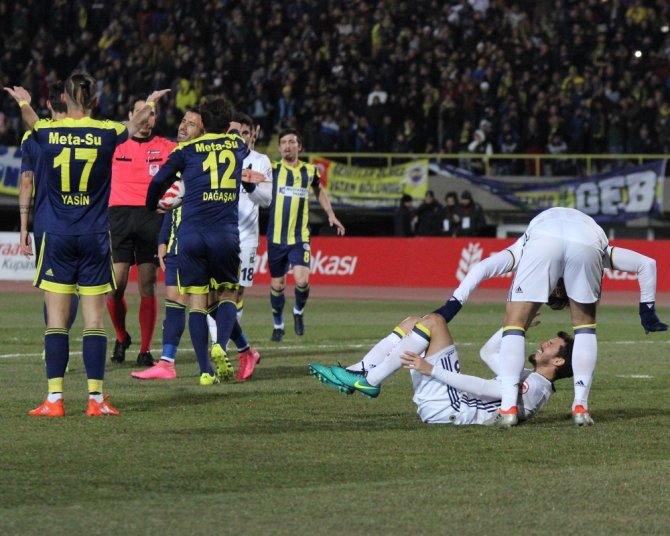İlk Yarı Fenerbahçe’nin