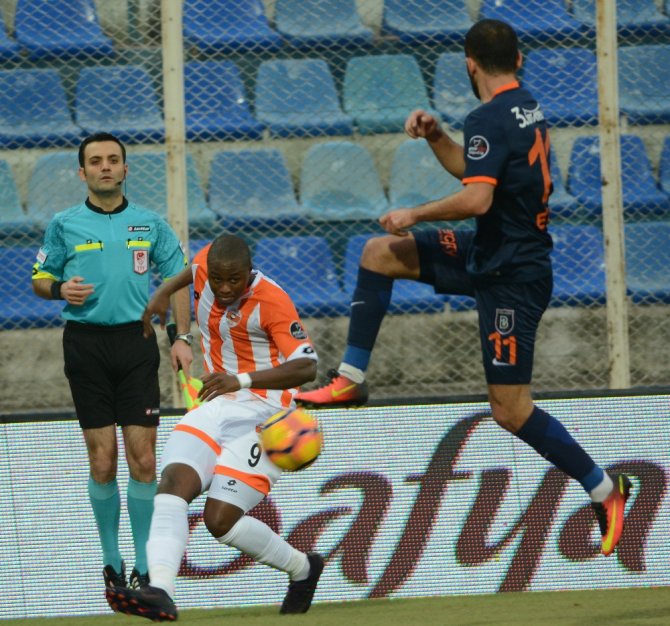 Lidere Adanaspor Çelmesi