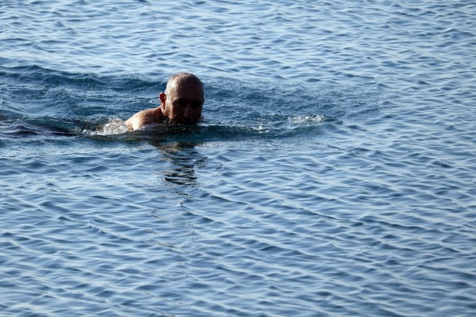Antalya’da Kar Manzaralı Deniz Keyfi