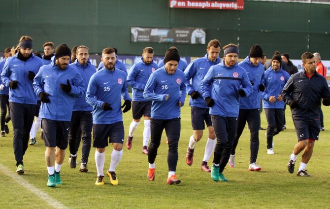 Antalyaspor 2 Ocak’ta Topbaşı Yapacak
