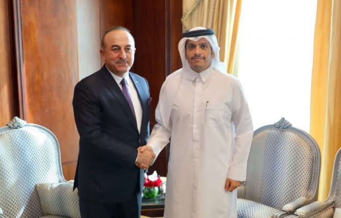 Çavuşoğlu Katarlı Mevkidaşı İle Görüştü