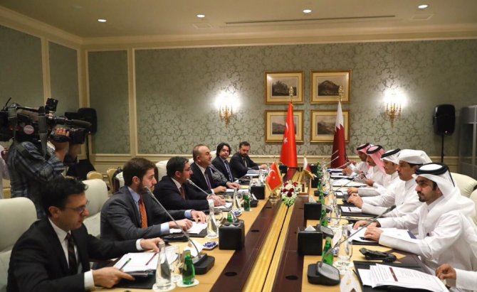 Çavuşoğlu Katarlı Mevkidaşı İle Görüştü