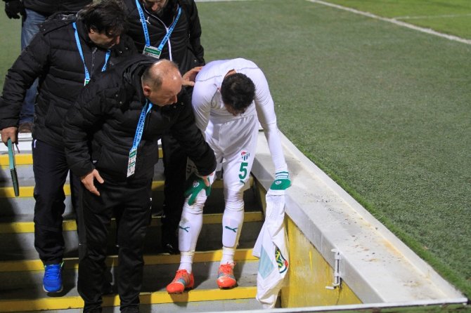 Tepki Alan Bilal Kısa Bursaspor’dan Ayrılıyor Mu ?