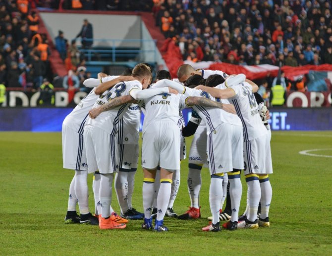 Fenerbahçe Trabzon’da Bir Kez Daha Kazandı