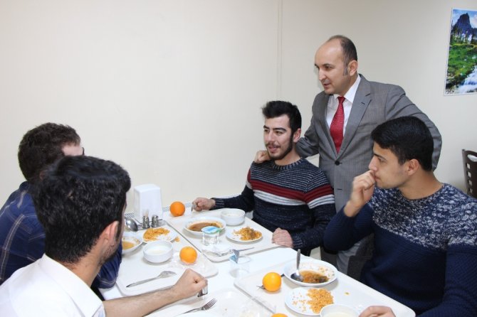 Sigarayı Bırakana 1 Yıl Boyunca Yemek Bedava