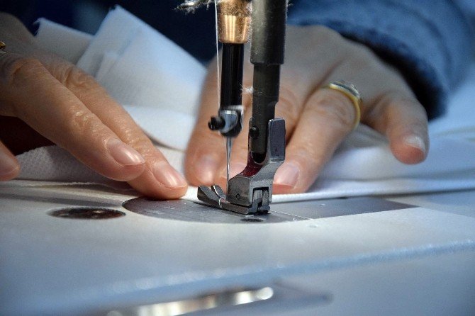 Tekstil’in Yeni Ustabaşı: ‘Yapay Zekalı Dikiş Makinesi’