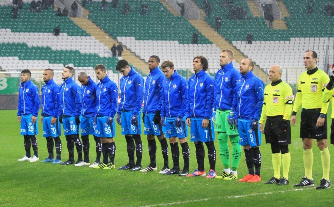 Bursaspor, 10 Kişi Kalan Aydınspor’la Berabere Kaldı