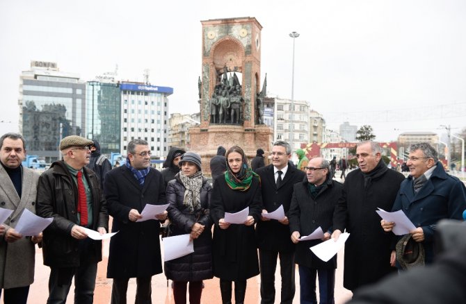 Chp’den Eş Zamanlı ’Anayasa’ Protestosu