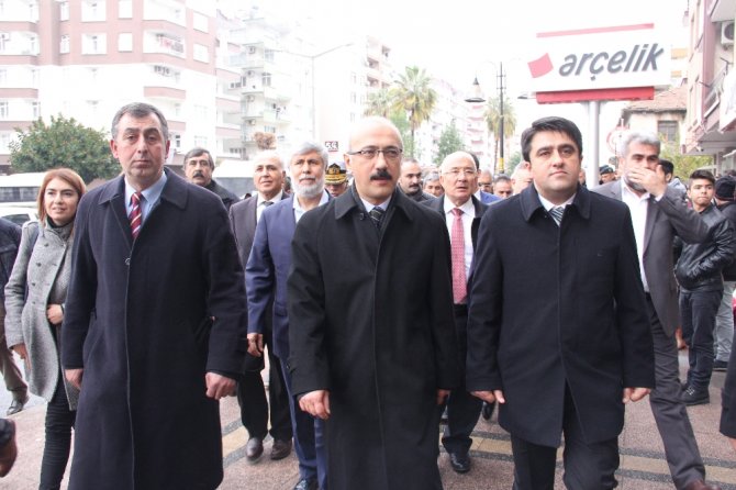Bakan Elvan Mersin’de İncelemelerde Bulundu