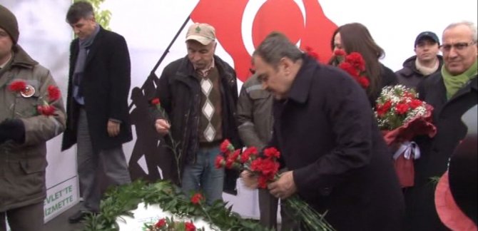 Bakan Eroğlu Şehitler Tepesi’nde