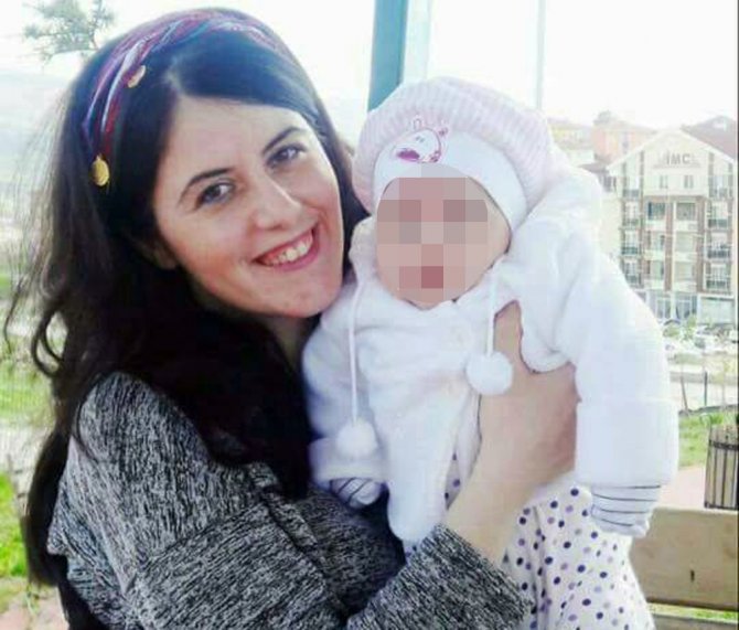 Balkondan Düşen Kadın Hayatını Kaybetti
