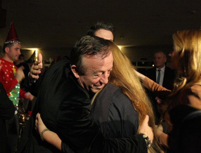 Ali Ağaoğlu Yılbaşına Uludağ’da Ailesiyle Girdi