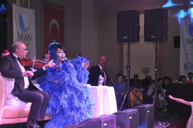 Diva Yeni Yıla Afyonkarahisar’da Girdi