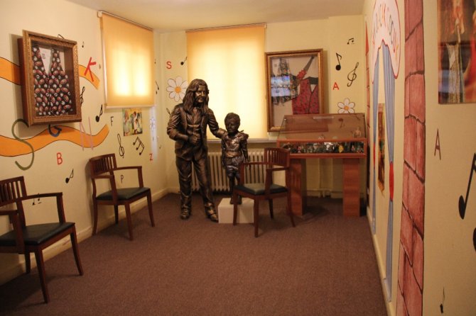 Batıkan Manço 74’üncü Yaş Gününde Babasını Anlattı