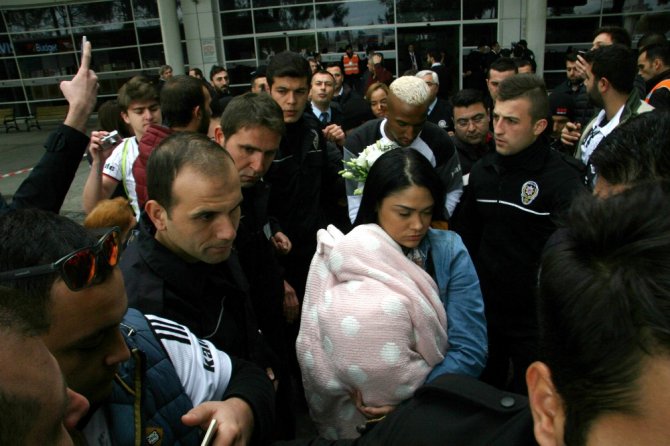 Akşam Antalya’daki Kampa Katılacak