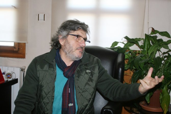 Akçay: Yardım Etmeyen Gider, Buna Webo Da Dahil