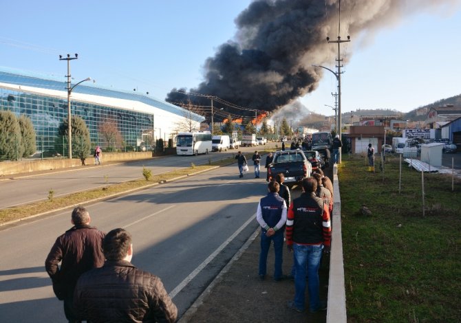 Organize Sanayi Sitesinde Korkutan Yangın
