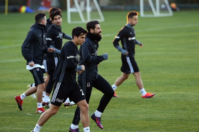 Beşiktaş, Hazırlarını Sürdürüyor