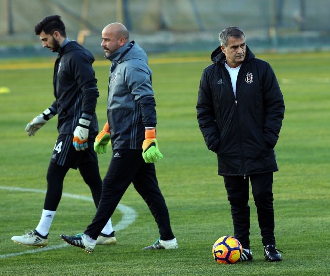 Beşiktaş, Hazırlarını Sürdürüyor