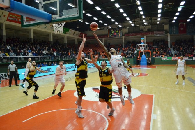 Banvit Uzatmalarda Güldü