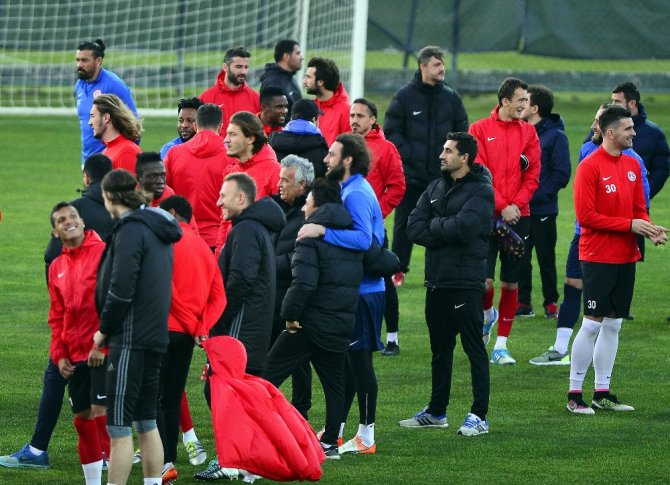 3 Büyük Takımdan Birlik Fotoğrafı