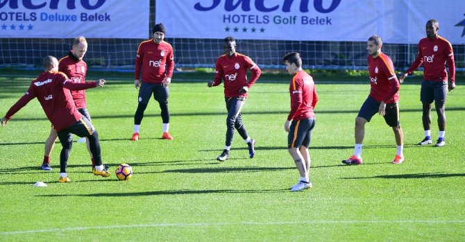 Galatasaray Hazırlıklarını Sürdürüyor