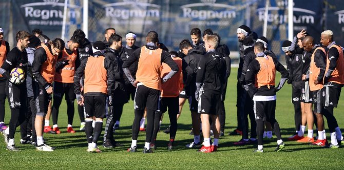Beşiktaş İkinci Yarı Hazırlıklarına Devam Ediyor