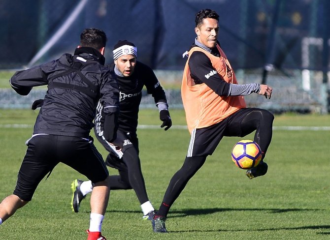 Beşiktaş İkinci Yarı Hazırlıklarına Devam Ediyor