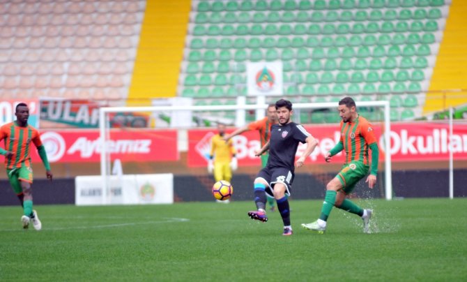 Alanyaspor’dan Karabükspor’a Farklı Tarife
