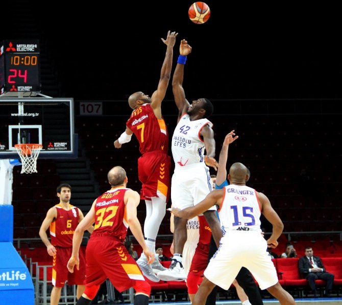 Nefes Kesen Derbi Anadolu Efes’in