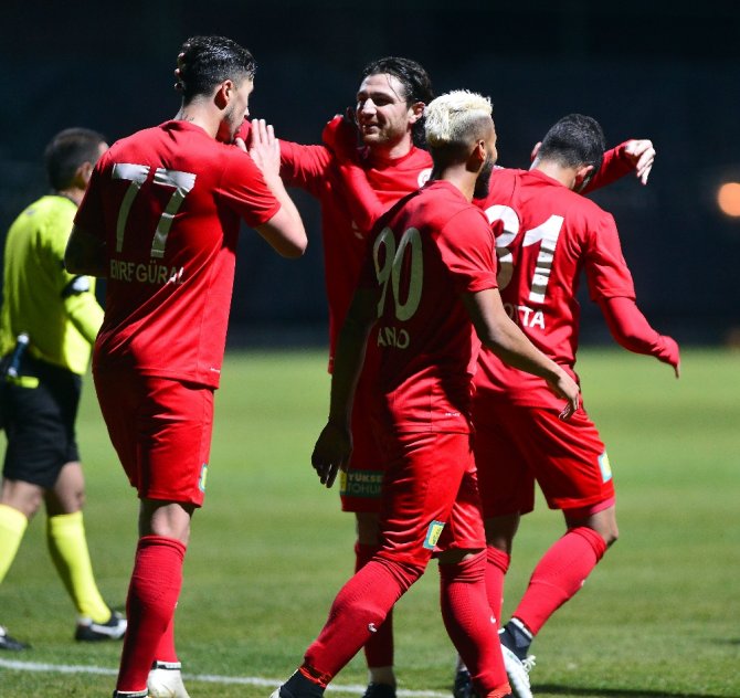 Beşiktaş Antalyaspor’a Boyun Eğdi