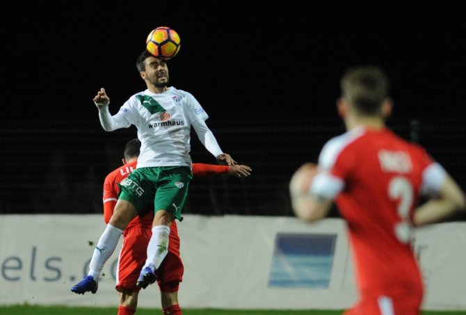 Bursaspor Arnavut Rakibiyle Yenişemedi