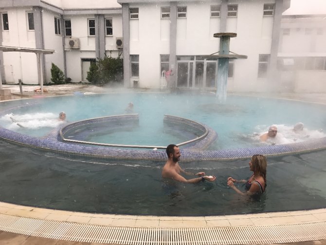 İzmirli Karın Tadını Çıkardı