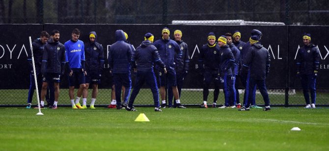 Fenerbahçe Hazırlıklarını Sürdürdü