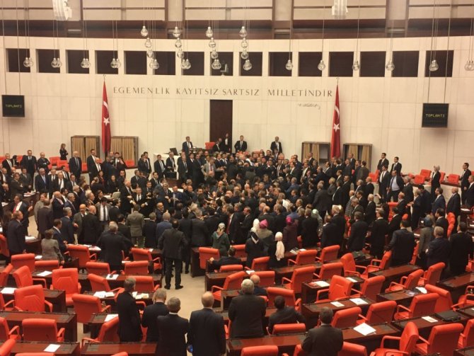 3. Maddenin Oylanması Sırasında Arbede