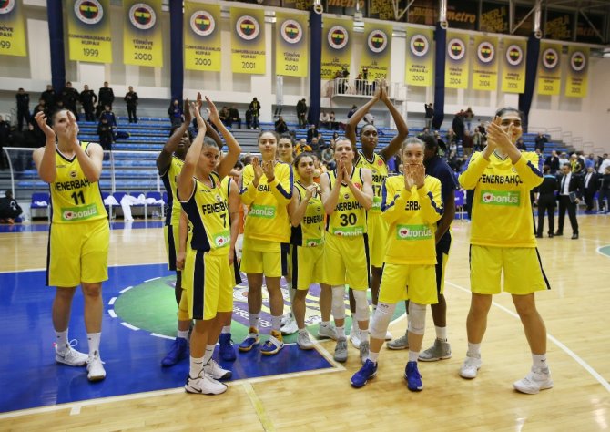 Fenerbahçe İtalyan Ekibi Devirdi