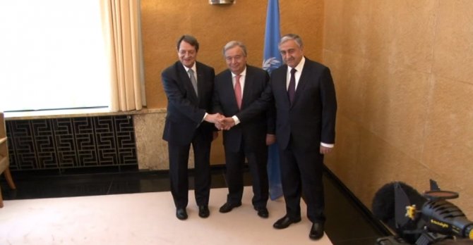 Akıncı İngiltere Dışişleri Bakanı Johnson İle Görüştü