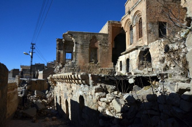 Mardin’de ‘Tarih’ Yıkılıyor