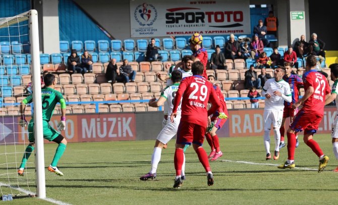 Karabük’te İlk Yarıda Gol Yok